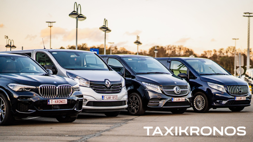 Photo de 4 véhicules de la flotte des taxis Kronos