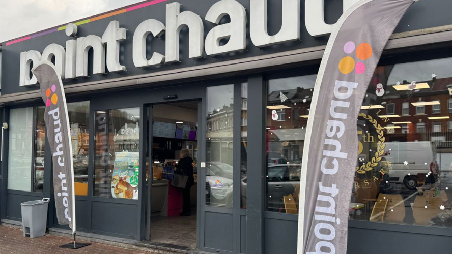 Photo de la façade d'un point de vente Point Chaud